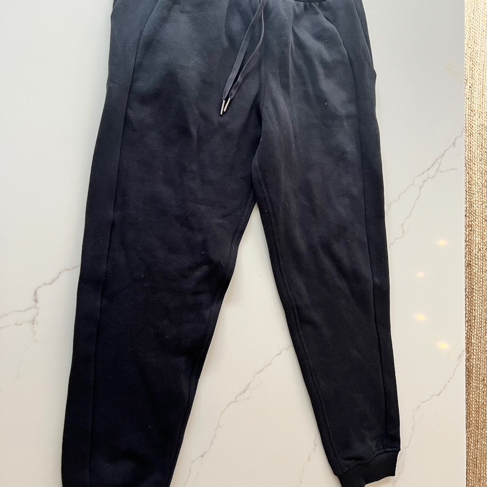 Lululemon Black Sweat Pants never worn